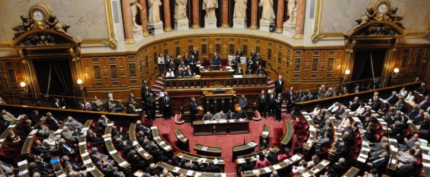 Le groupe UMP du Sénat soupçonné d’avoir produit des emplois fictifs à la chaîne