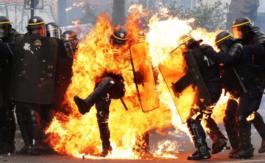 Les « terroristes » de 89 sont toujours là… A la fête de Jeanne d’Arc à Paris et Marseille, par exemple …