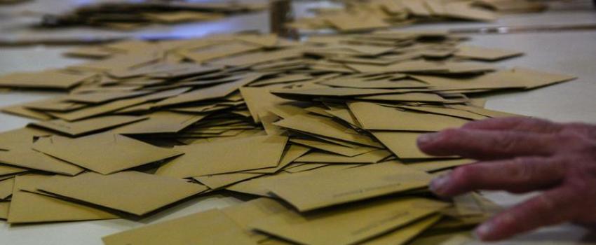 Plébiscite dans les grandes villes pour Macron, Le Pen conserve des places fortes