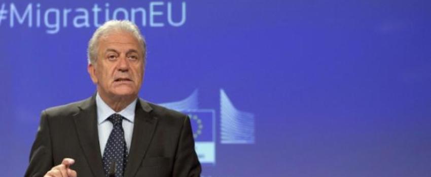 “Nous n’arrêterons jamais l’immigration”, affirme un commissaire européen