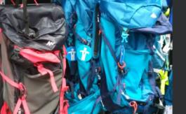 Interpellé pour des sacs à dos jugés sexistes, le community manager de Decathlon appelle au calme