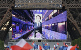 Macron, président par défaut