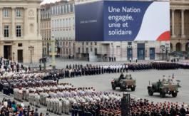 Qui manque de courage : les militaires ou le pouvoir ?