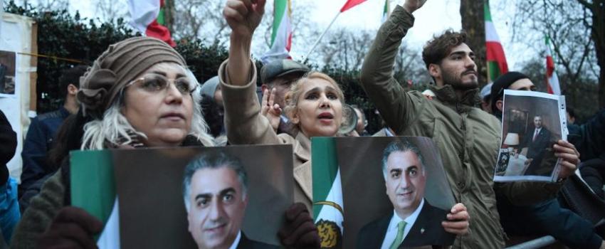 L’Iran en proie à des manifestations monarchistes