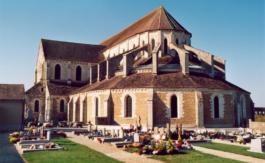 L’abbaye de Pontigny livrée par le PS à la goujaterie friquée du dit « art contemporain »