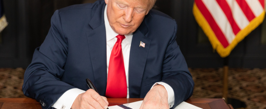 La carte monarchique, option de Donald Trump pour l’Iran ?