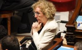 Congé après le décès d’un enfant: le gouvernement «reconnaît une erreur», Macron demande de «l’humanité»