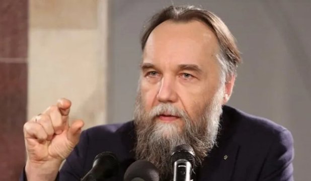 You are currently viewing Alexandre Douguine: « Ce n’est pas une guerre contre l’Ukraine, mais contre BHL et le globalisme»