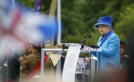 « God save the Queen ! »