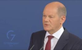 Devant l’Allemagne éternelle