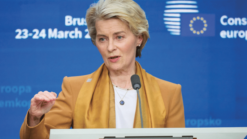 You are currently viewing L’hyper-présidente d’Europe veut un nouveau couronnement