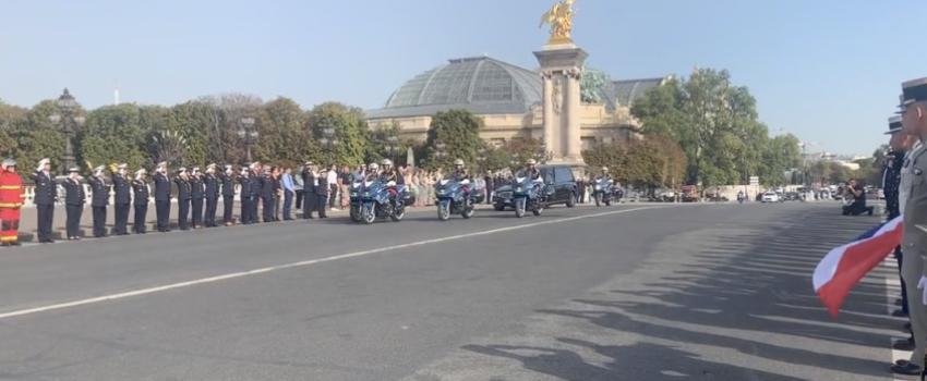 Pourquoi tant de médias à République et si peu pont Alexandre-III ?
