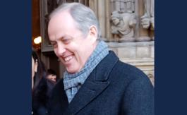 Samedi matin, à Paris : Monseigneur le Comte de Paris à la sortie de la messe en mémoire de Louis XVI à Saint-Germain l’Auxerrois [Images]