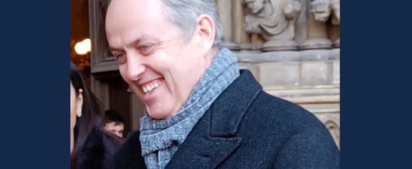 Samedi matin, à Paris : Monseigneur le Comte de Paris à la sortie de la messe en mémoire de Louis XVI à Saint-Germain l’Auxerrois [Images]