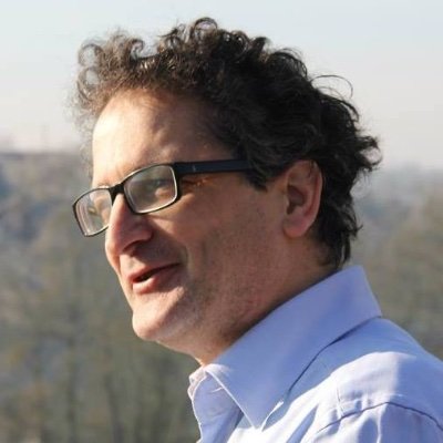 You are currently viewing comment Macron a relancé la colère des agriculteurs – Richard de Seze